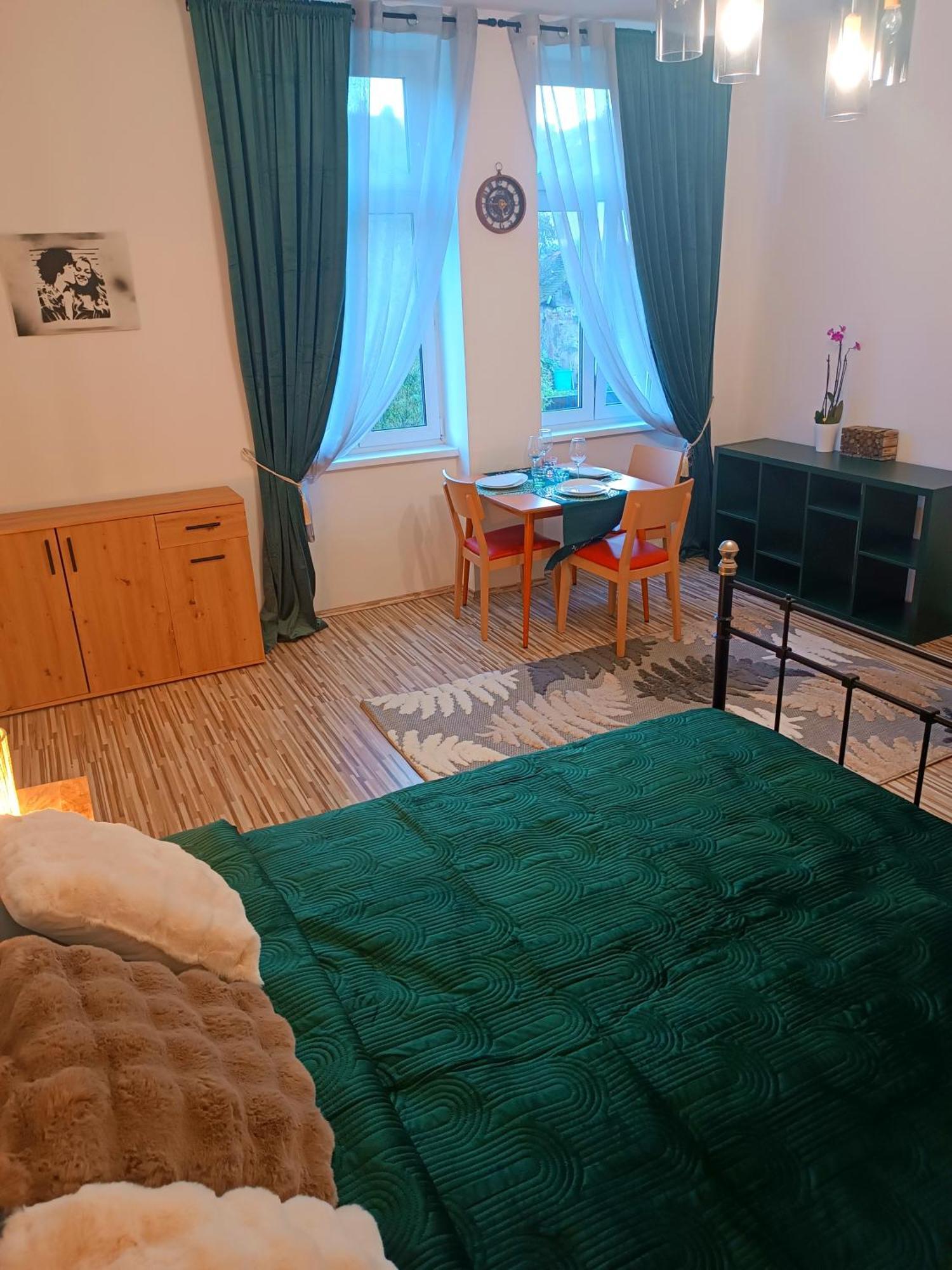 Family Apartments Center Of Muerzzuschlag Εξωτερικό φωτογραφία